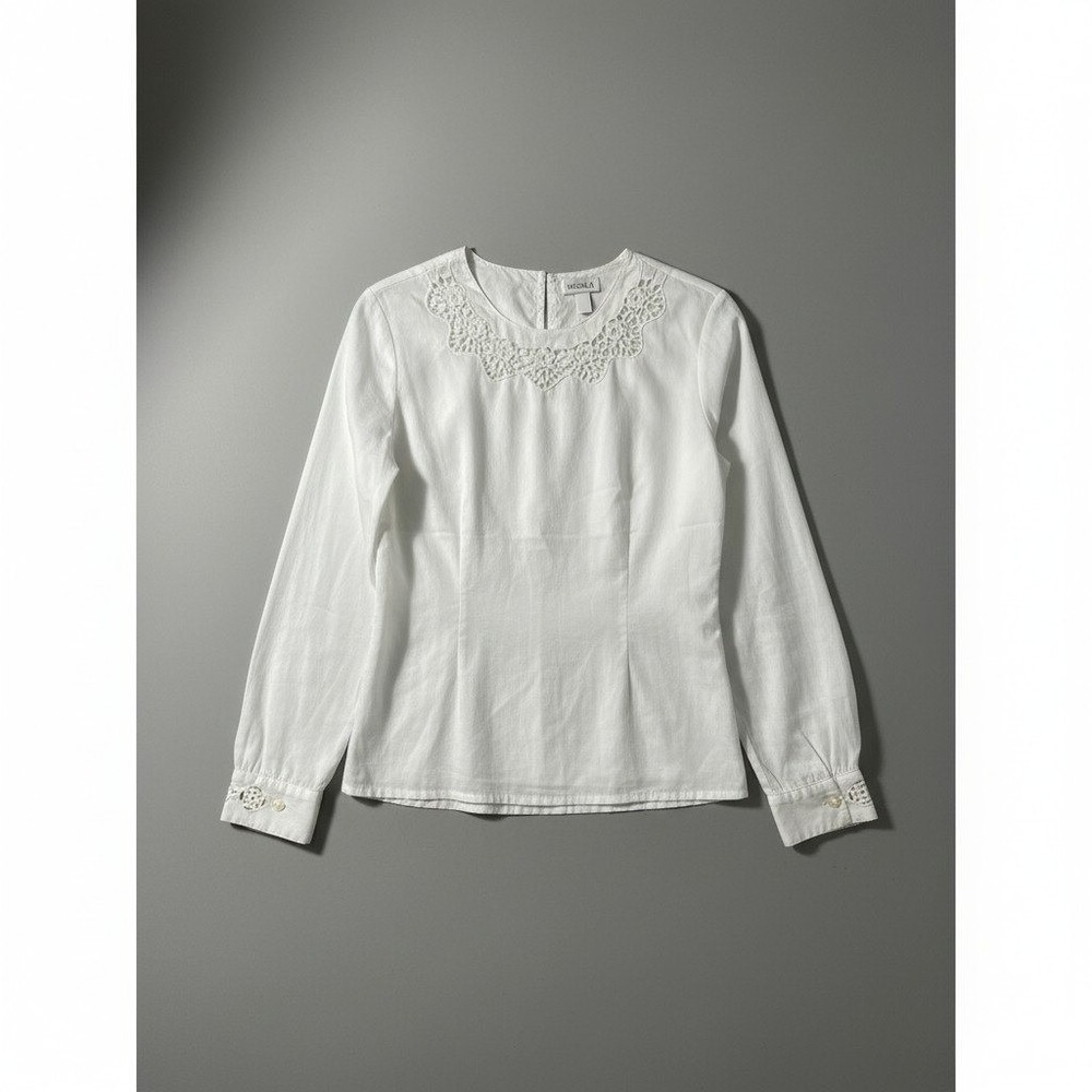 Nicola White Lace Crochet Neckline Blouse, Women's Size 6 Top, Long Sleeve